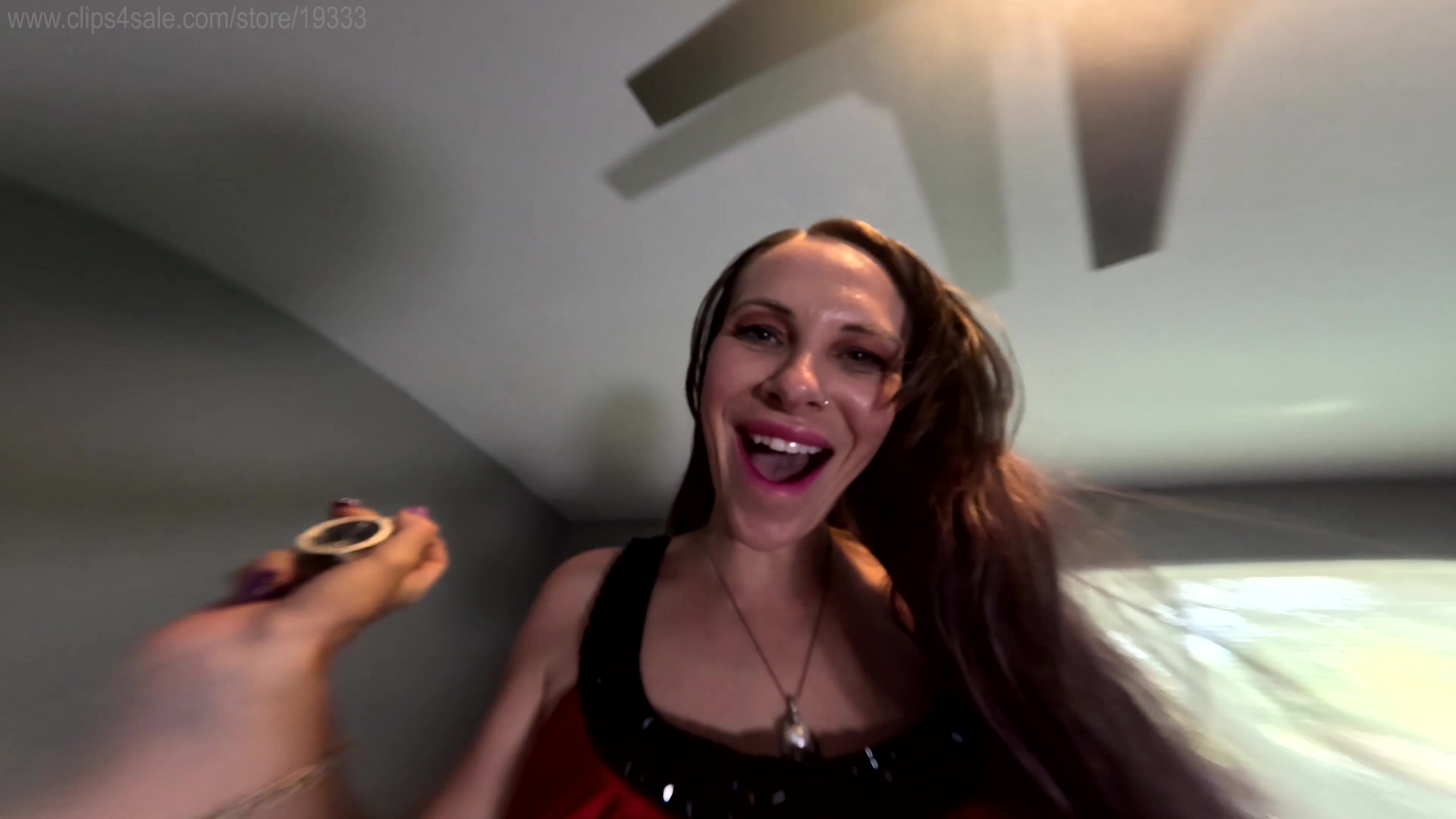 Giantess vicky