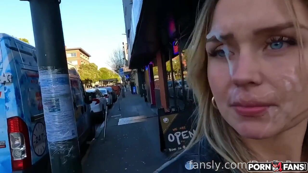 dahlia R suck