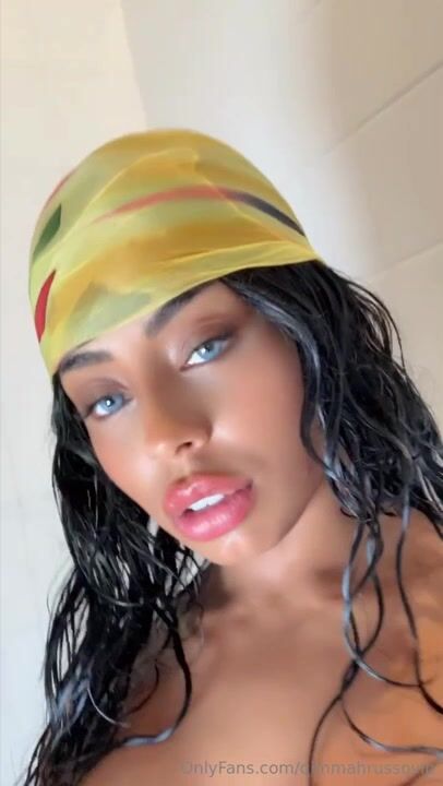 Q Flex nude shower