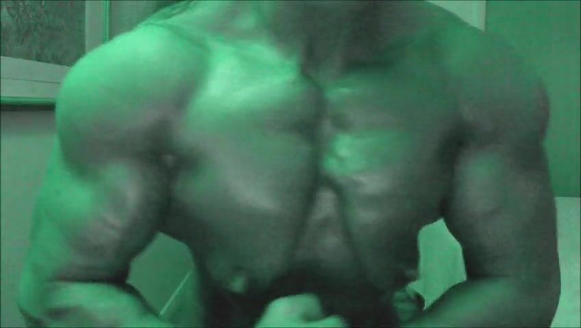 fbb flexing