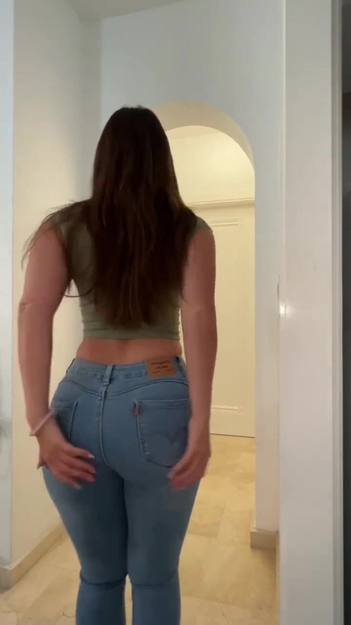 Hot girl shit in jeans
