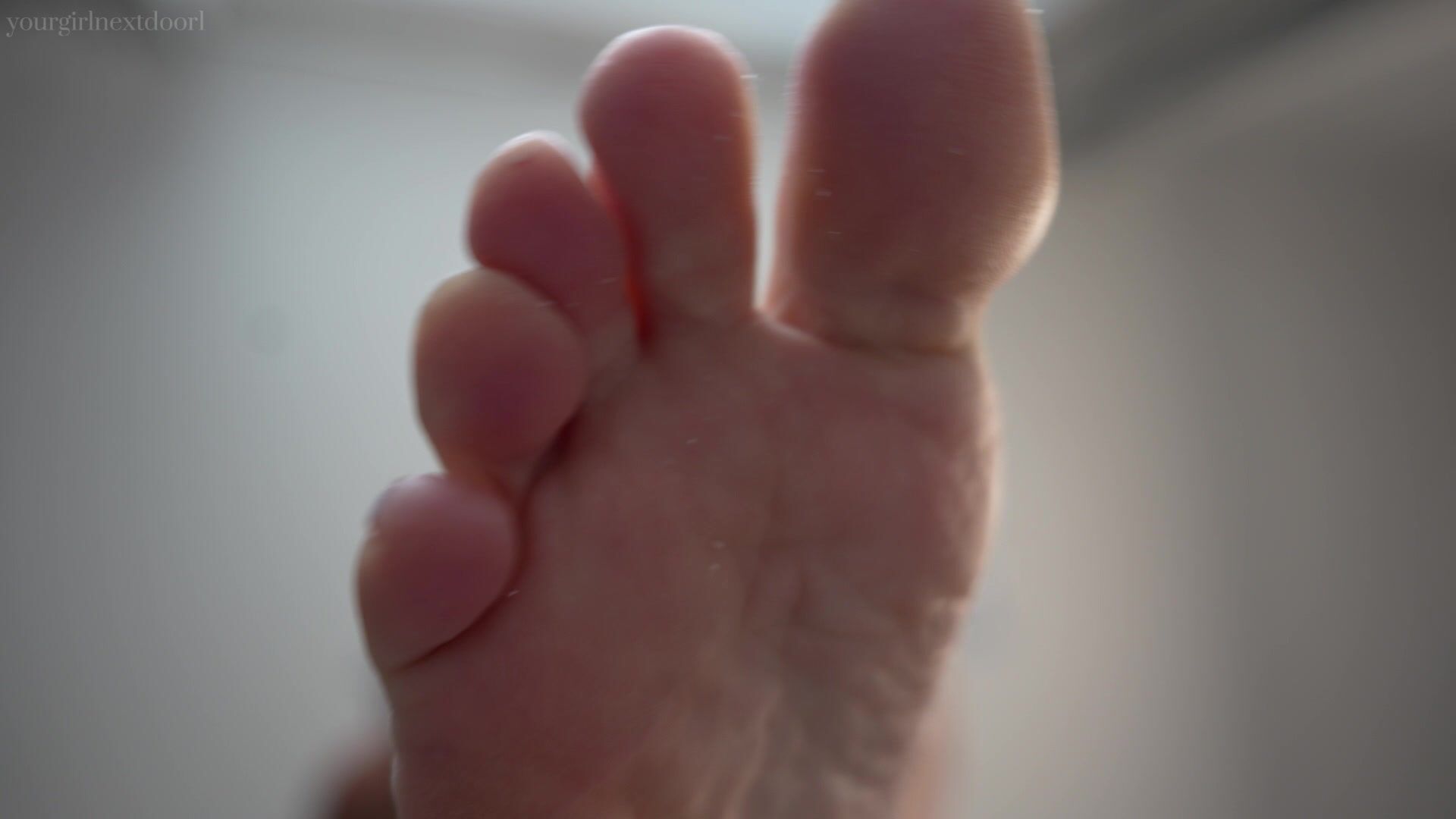 giantess sister