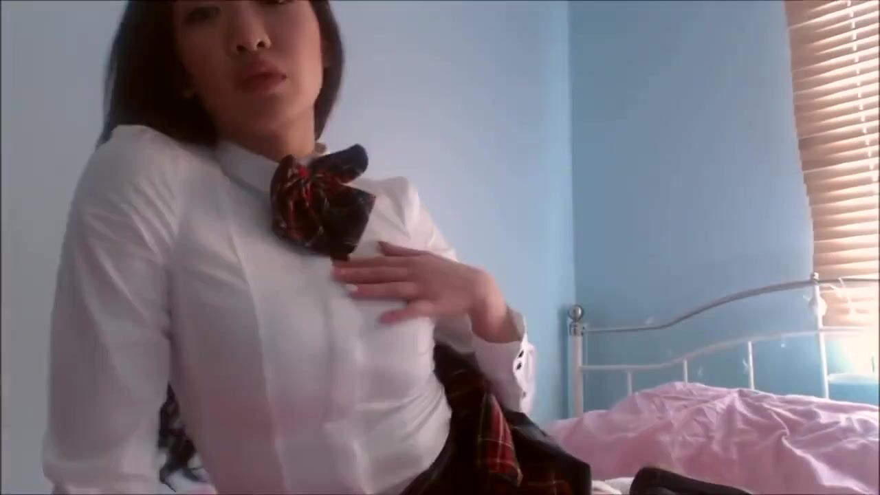 Miss Reina T - Schoolgirl Outfit