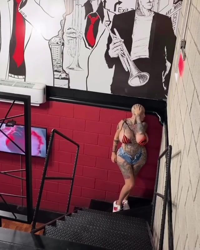 Xomarym Walk