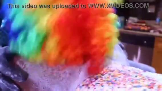 Gibby the clown and Victoria cakes