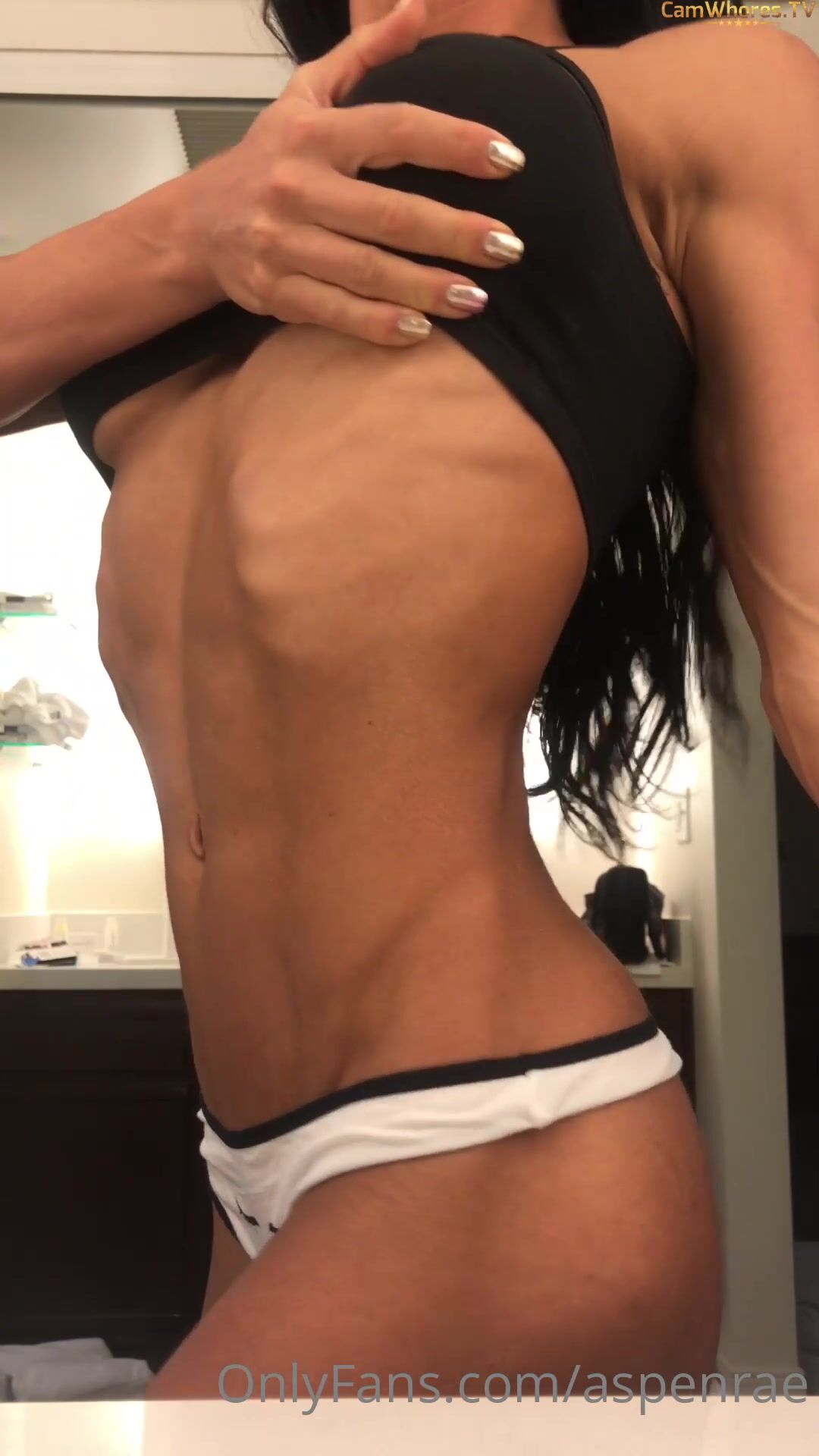 Aspen Rae Peak Physique