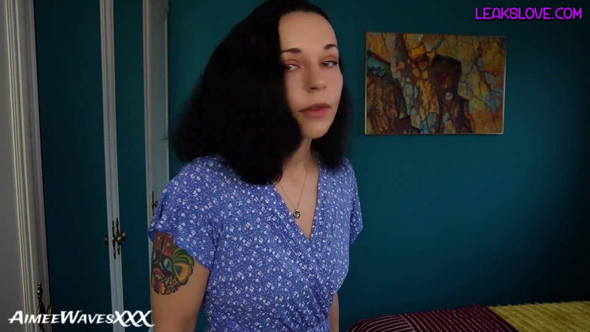 AimeeWaves - Mommy Cant Say No
