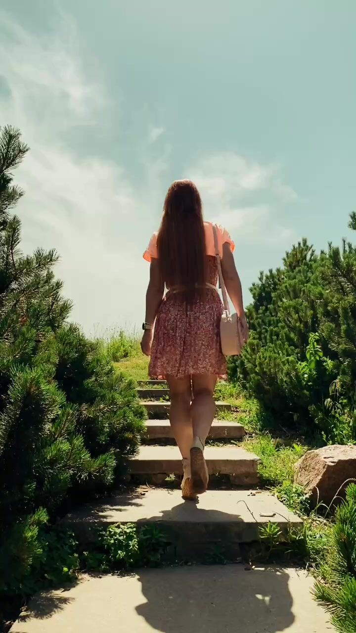 Jewel walks