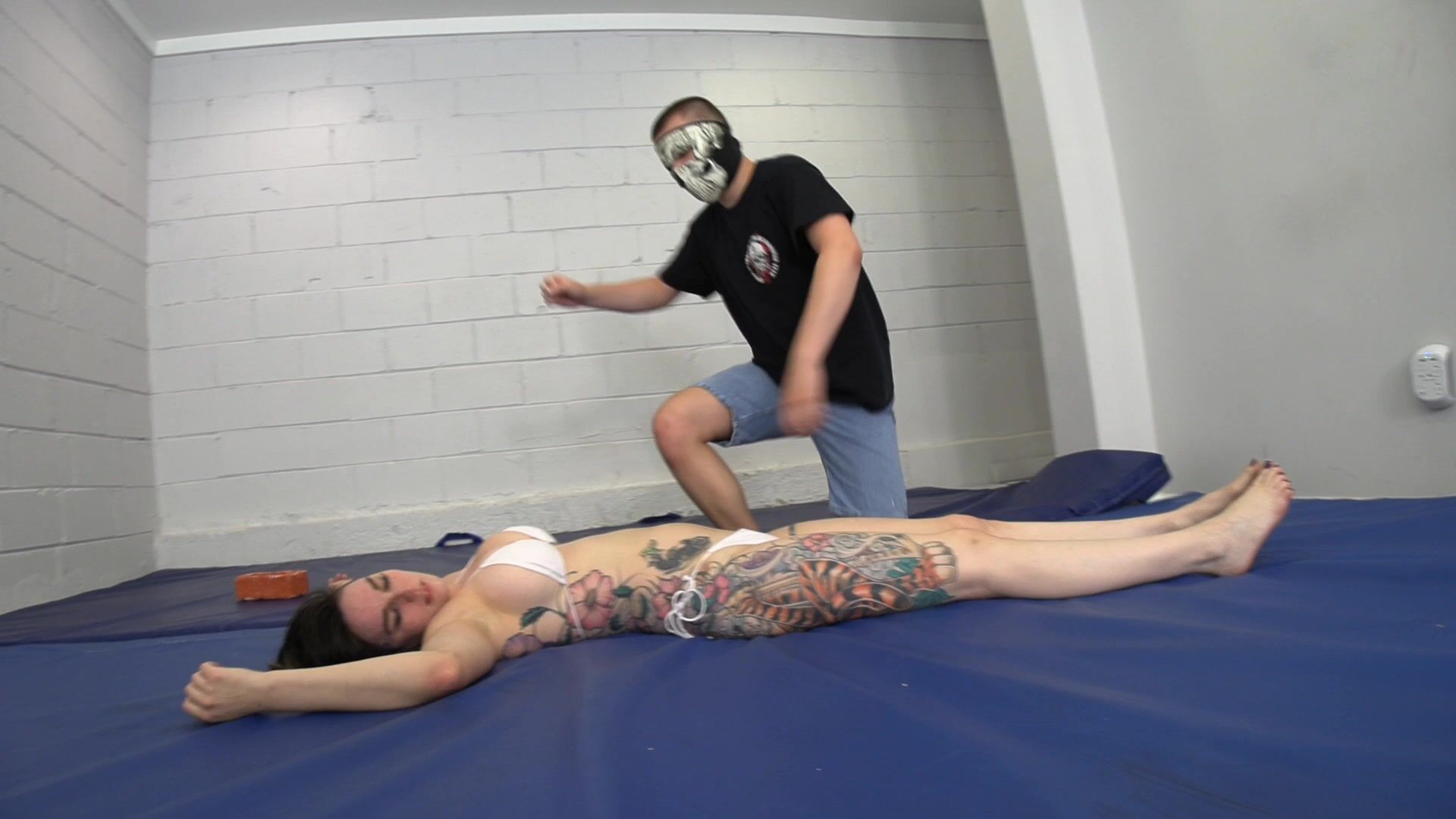 Irene silver vs Skull