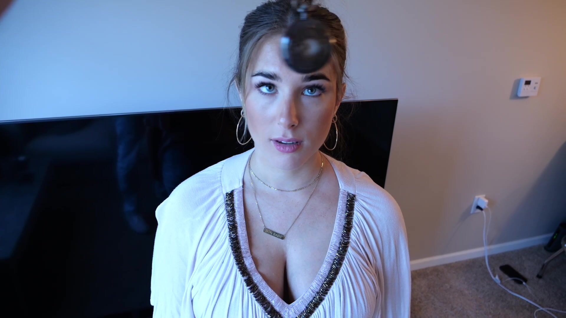 Victoria and Olivia's Hypnosis Experiment