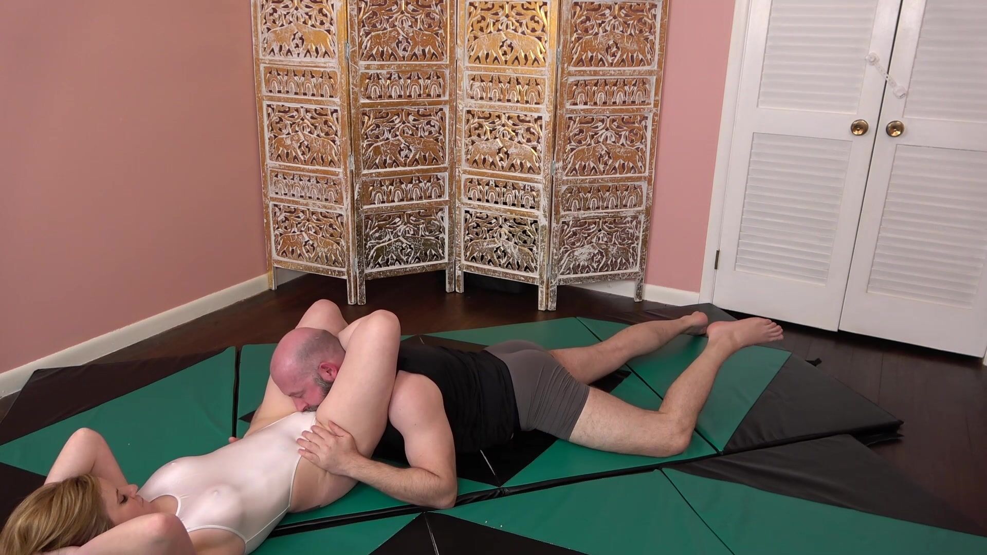 Velvet wrestling