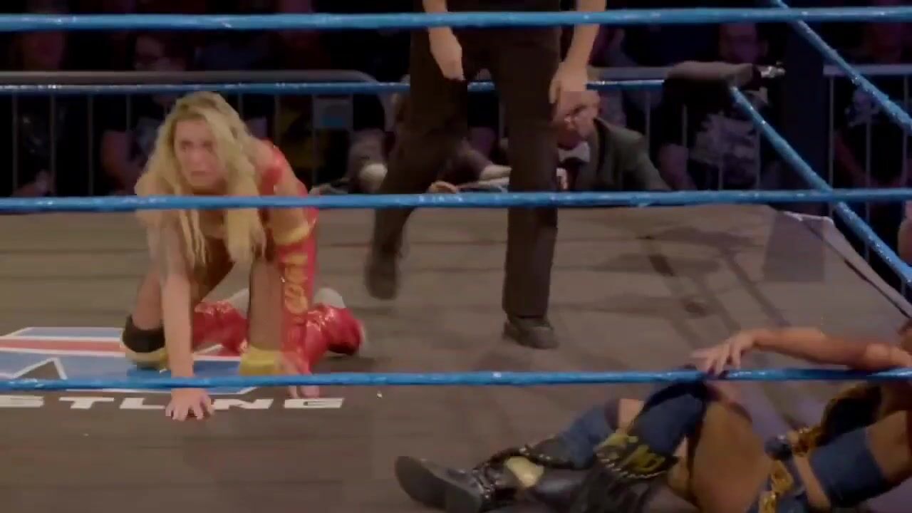 sexy stinkface