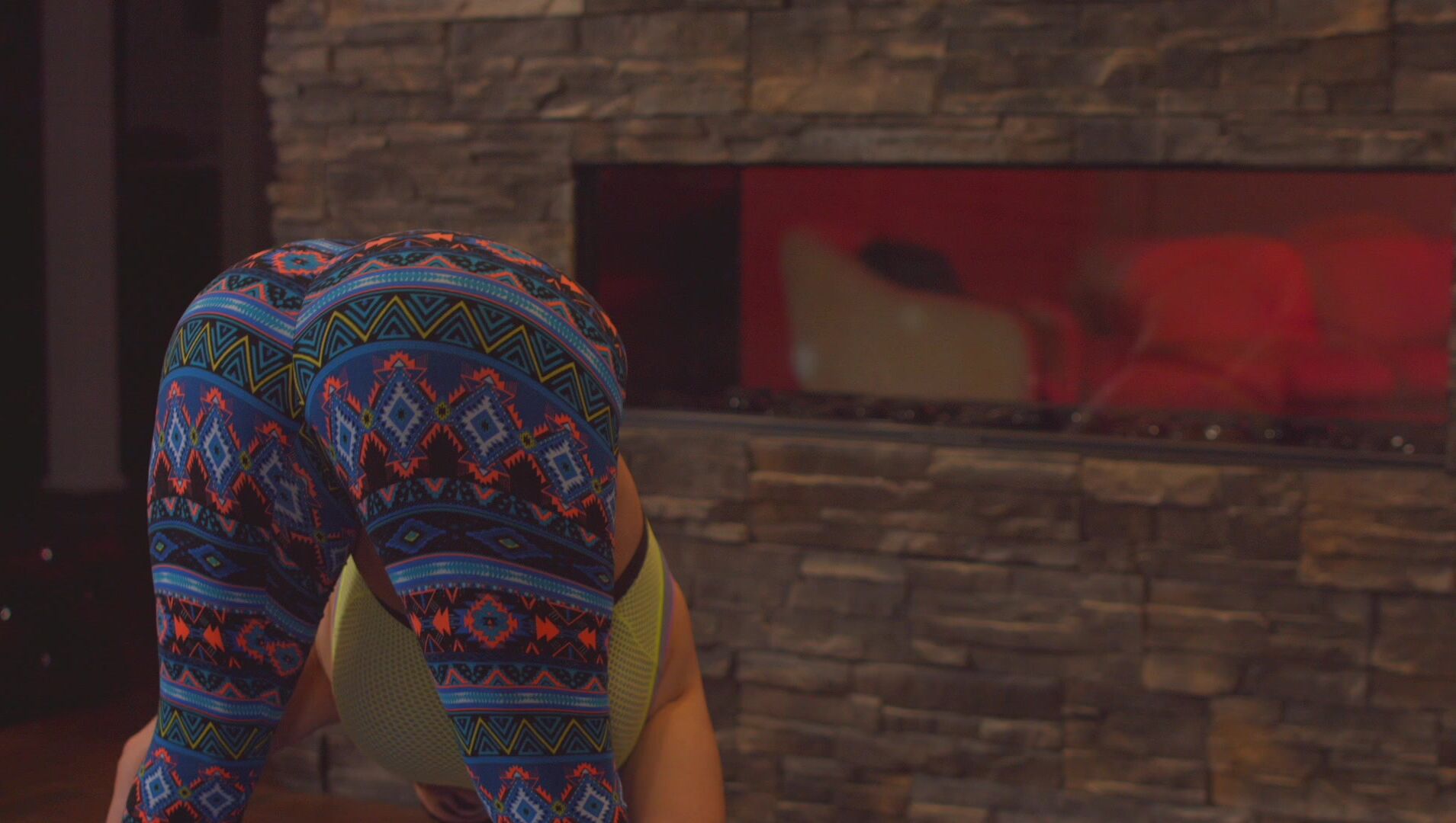 Korian Kova - Roommate Yoga Spy