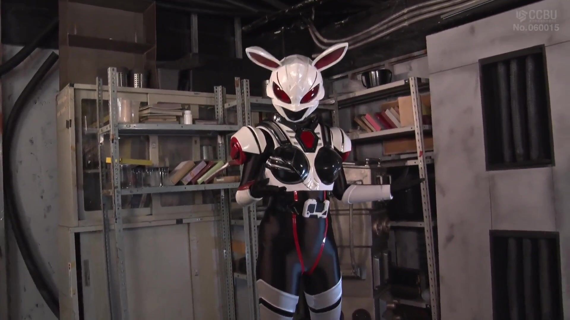 ENF Japanese heroine loses her suit 2