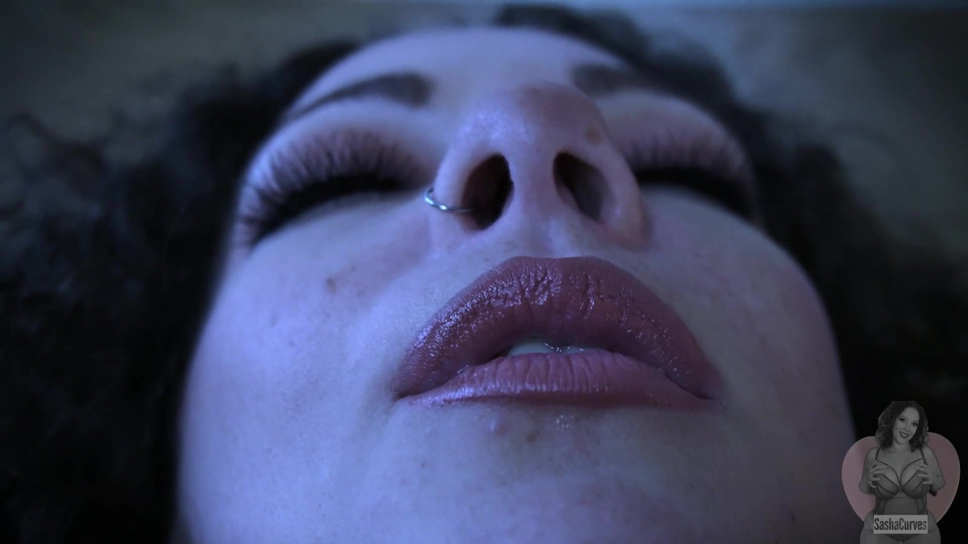SashaCurves A Giantess Step-Mothers Temptation