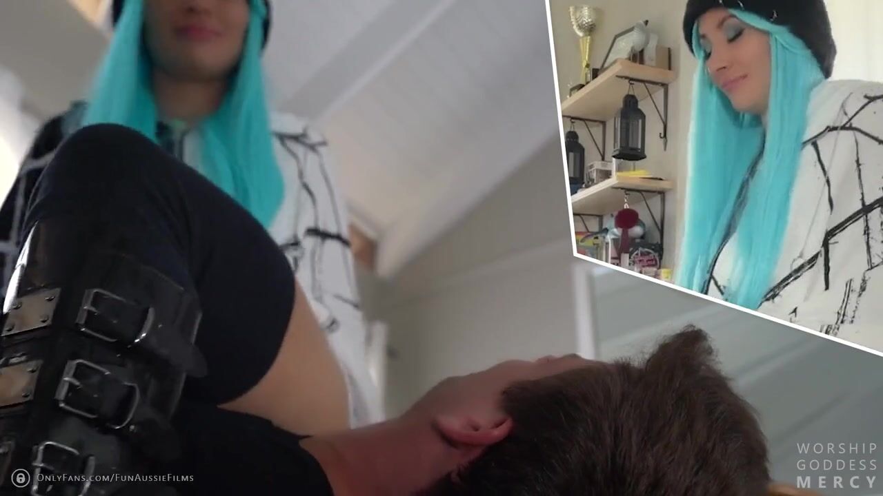 Goddess Mercy - Why would I ever sit on a regular seat when I could be sitting on your face