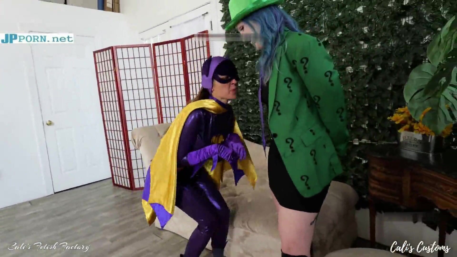Batgirl Mind Melt w cali and vonka