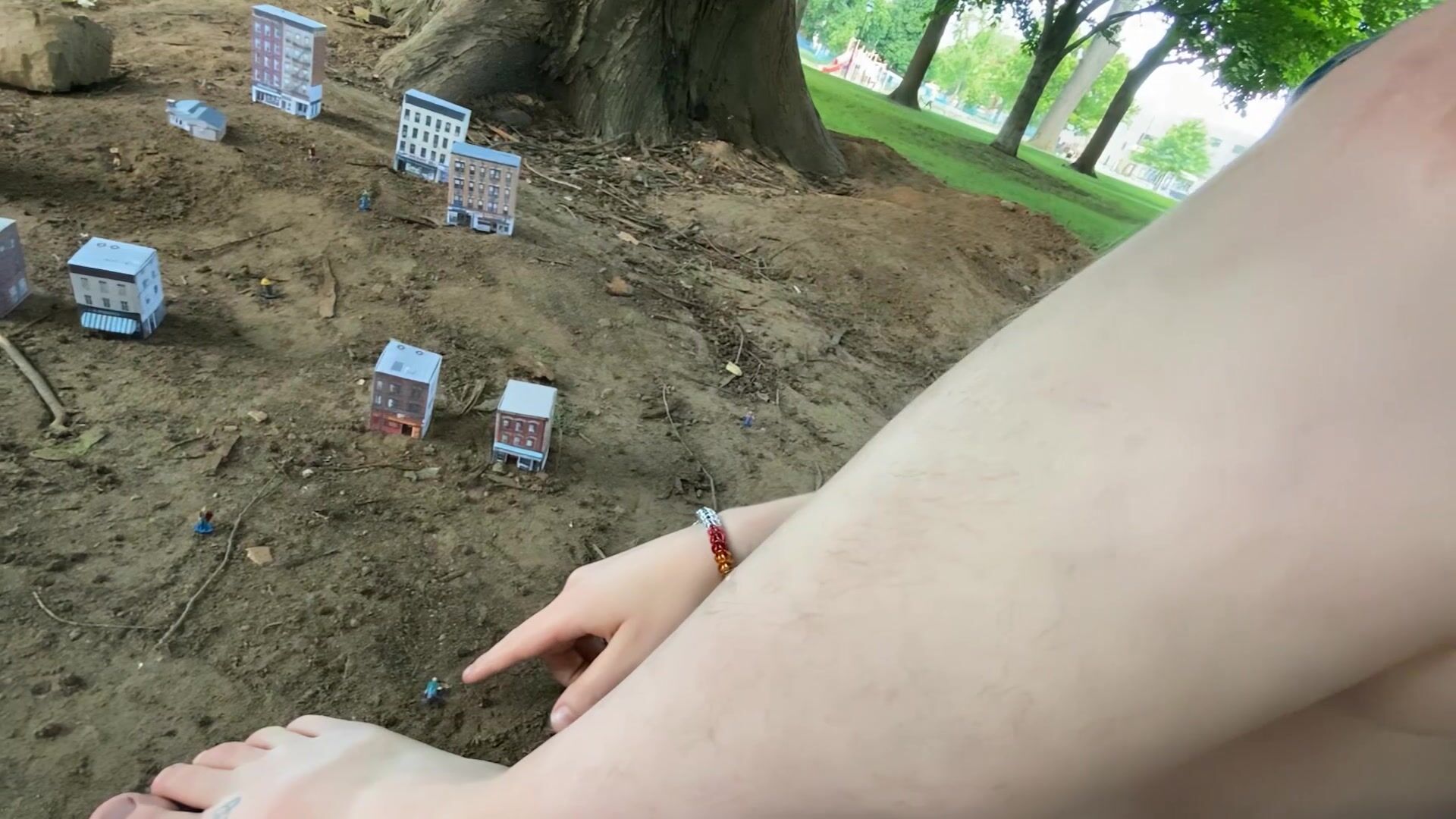 Giantess Taren the exterminator part 1