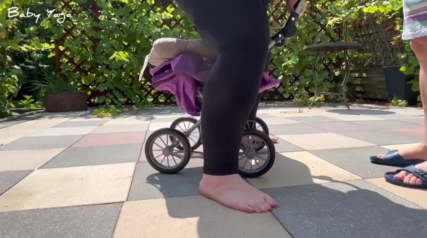 ssbbw crush stroller