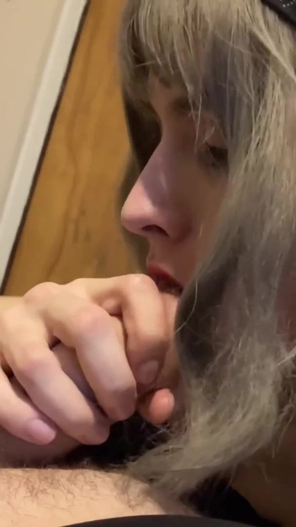 Trans bj foreskin play