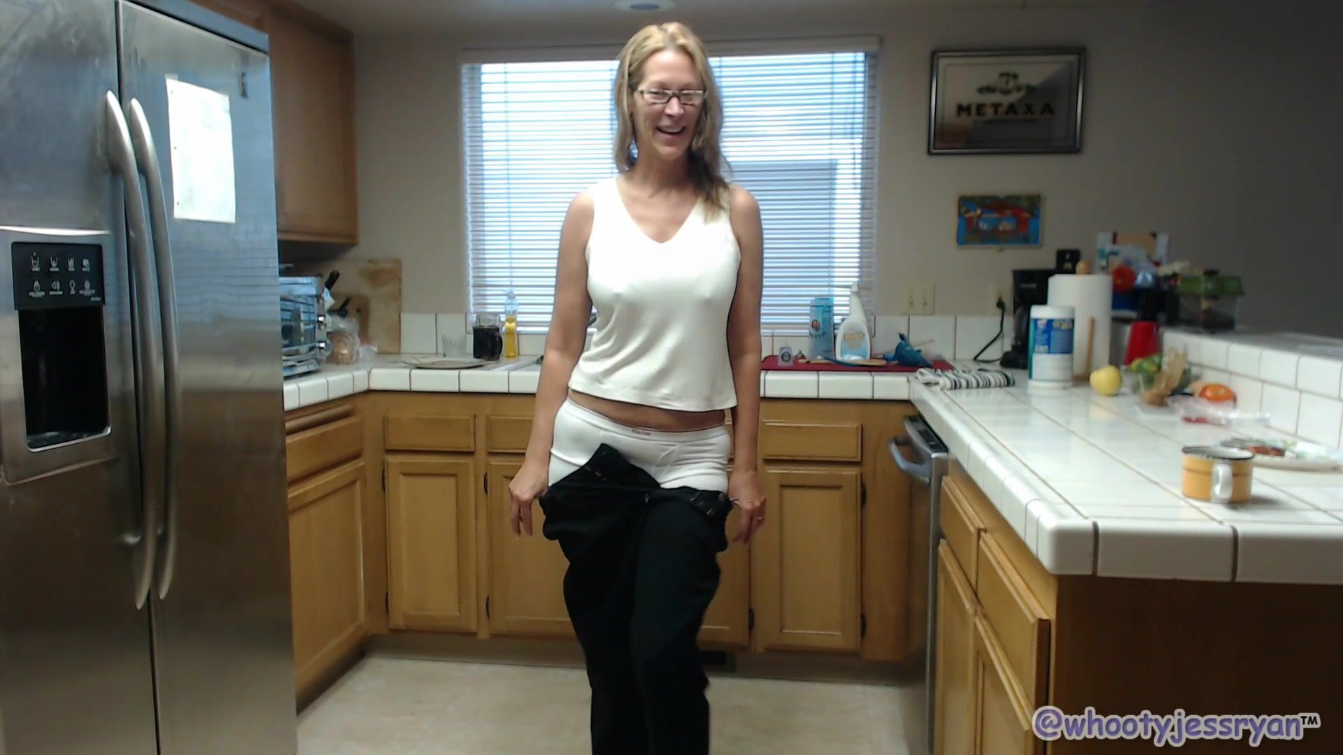Jess Ryan Help Mommy In The Kitchen