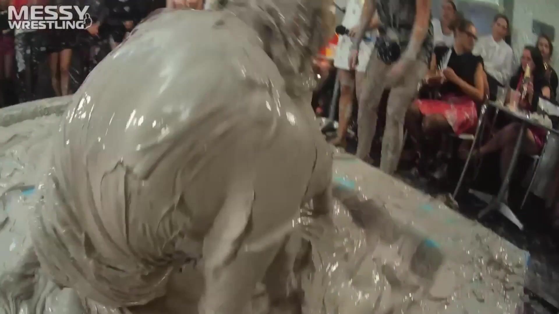 Messy-Wrestling-Blonde-vs-Redhead