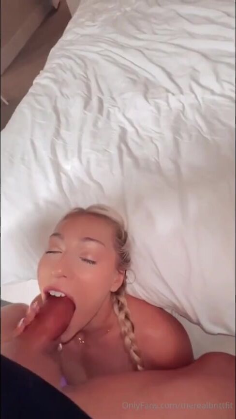 Therealbrittifit_inPurple