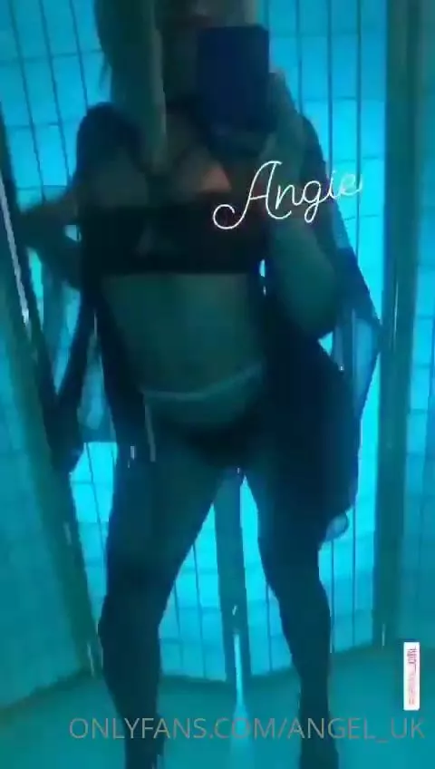 angel_uk 28 11 2020 okok ready tonight Just one more teaser Oups the soun xxx onlyfans porn
