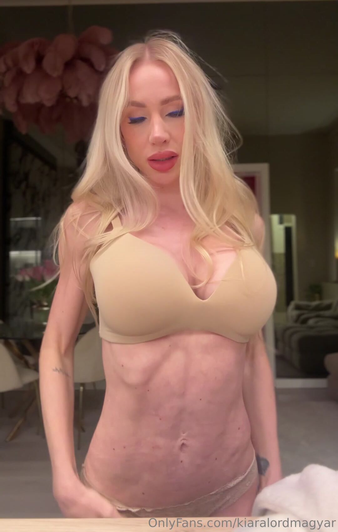 Kiara Lord joi