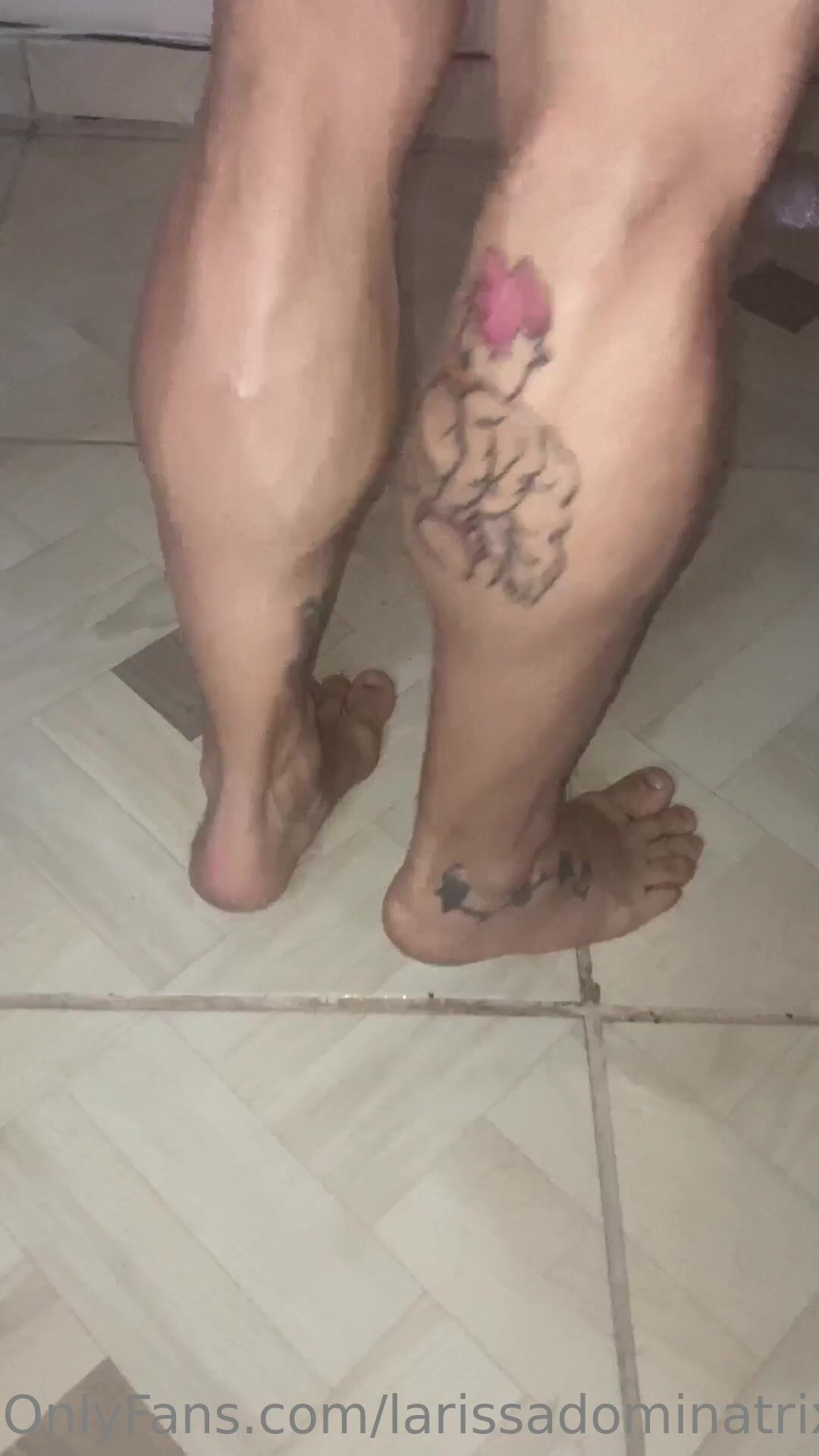 Fbb feet (Larissa)