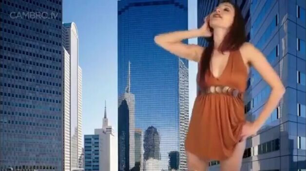 Giantess Deeane
