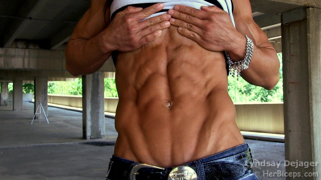 Lyndsay Dejager Sixpack Plus