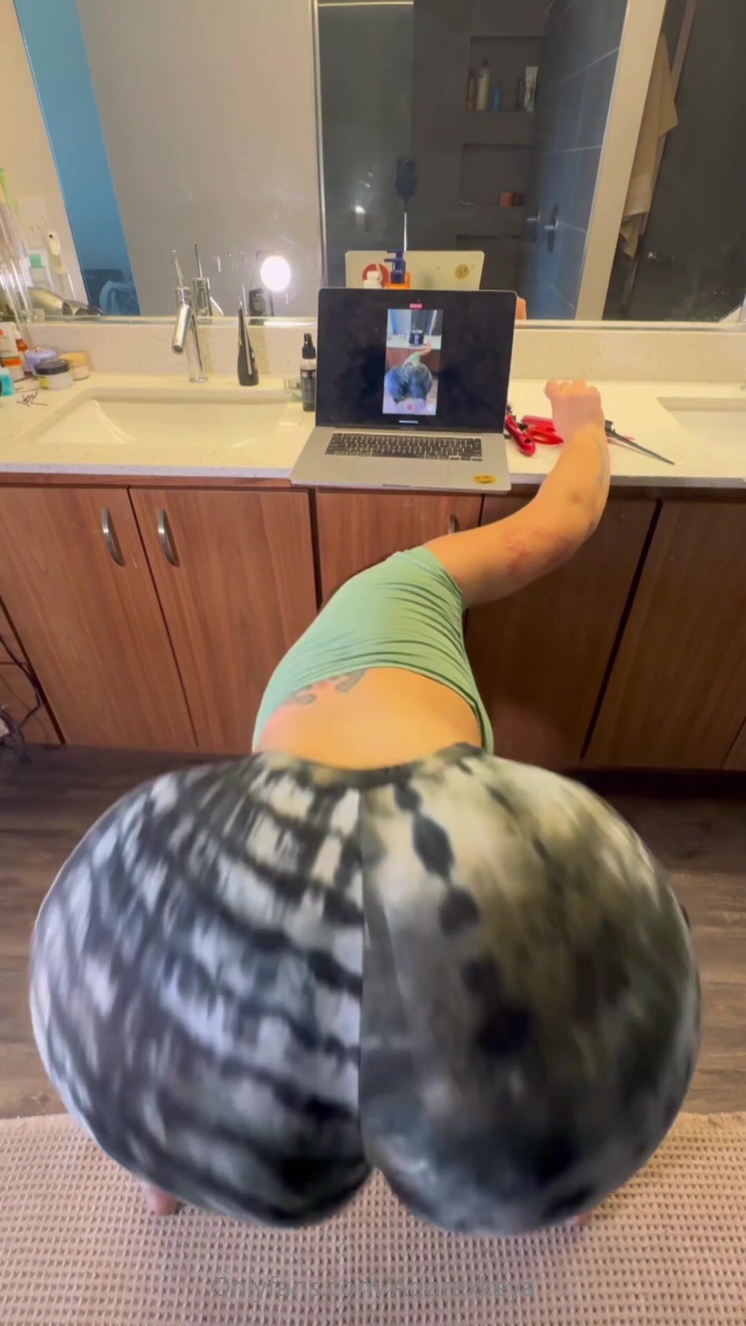 Adorexkeya leggings videos