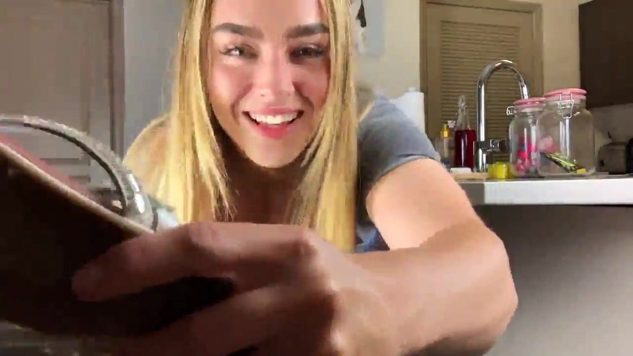 Goddess Angel - Breaking in the Roomie