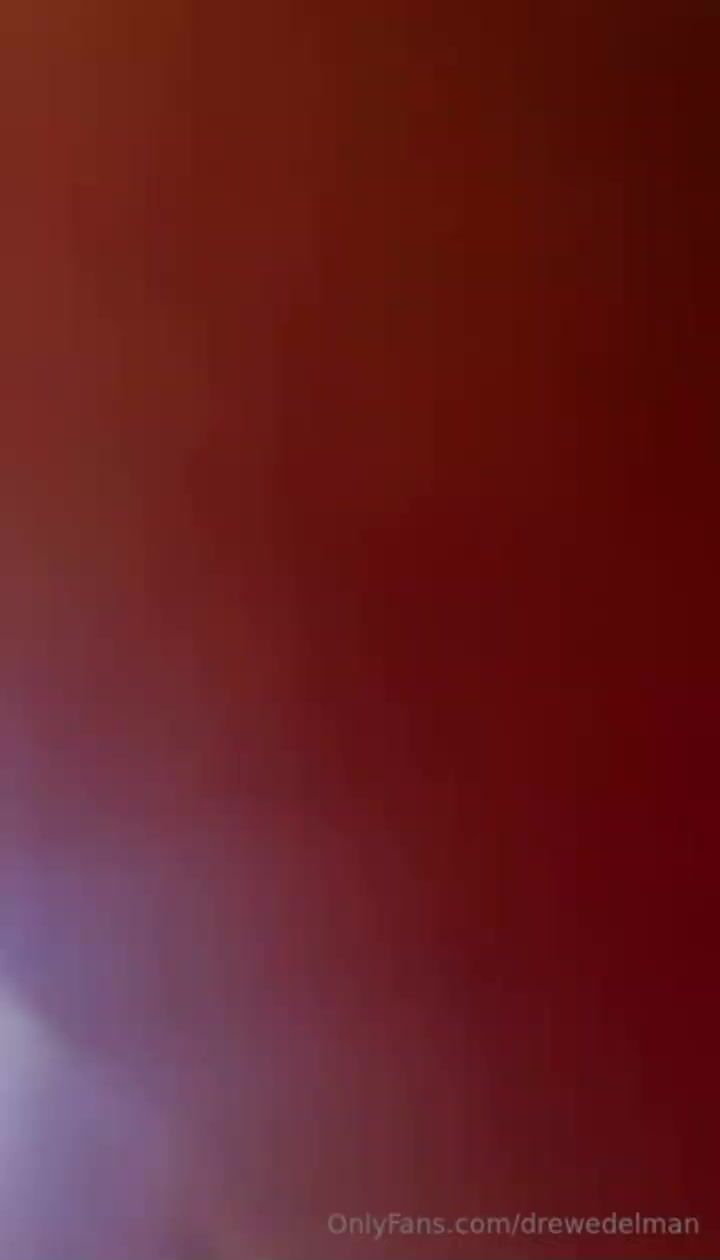 Drew Edelman size 13 giantess pov
