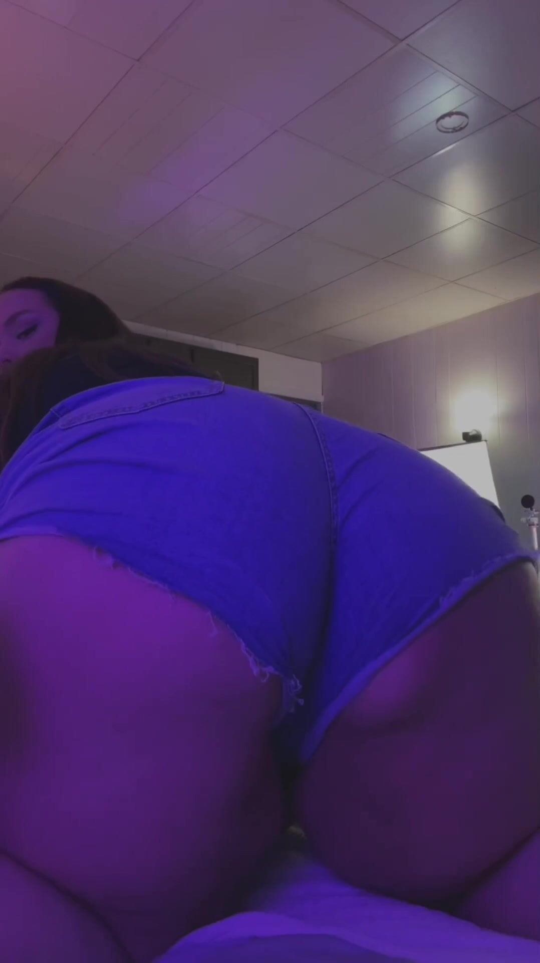 CQ bbw fart comp
