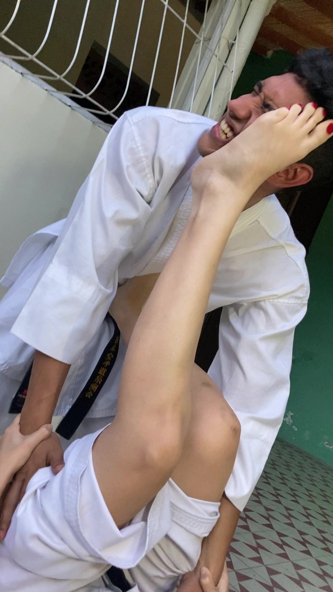 Mauxi The Kicking Girl Smothering II