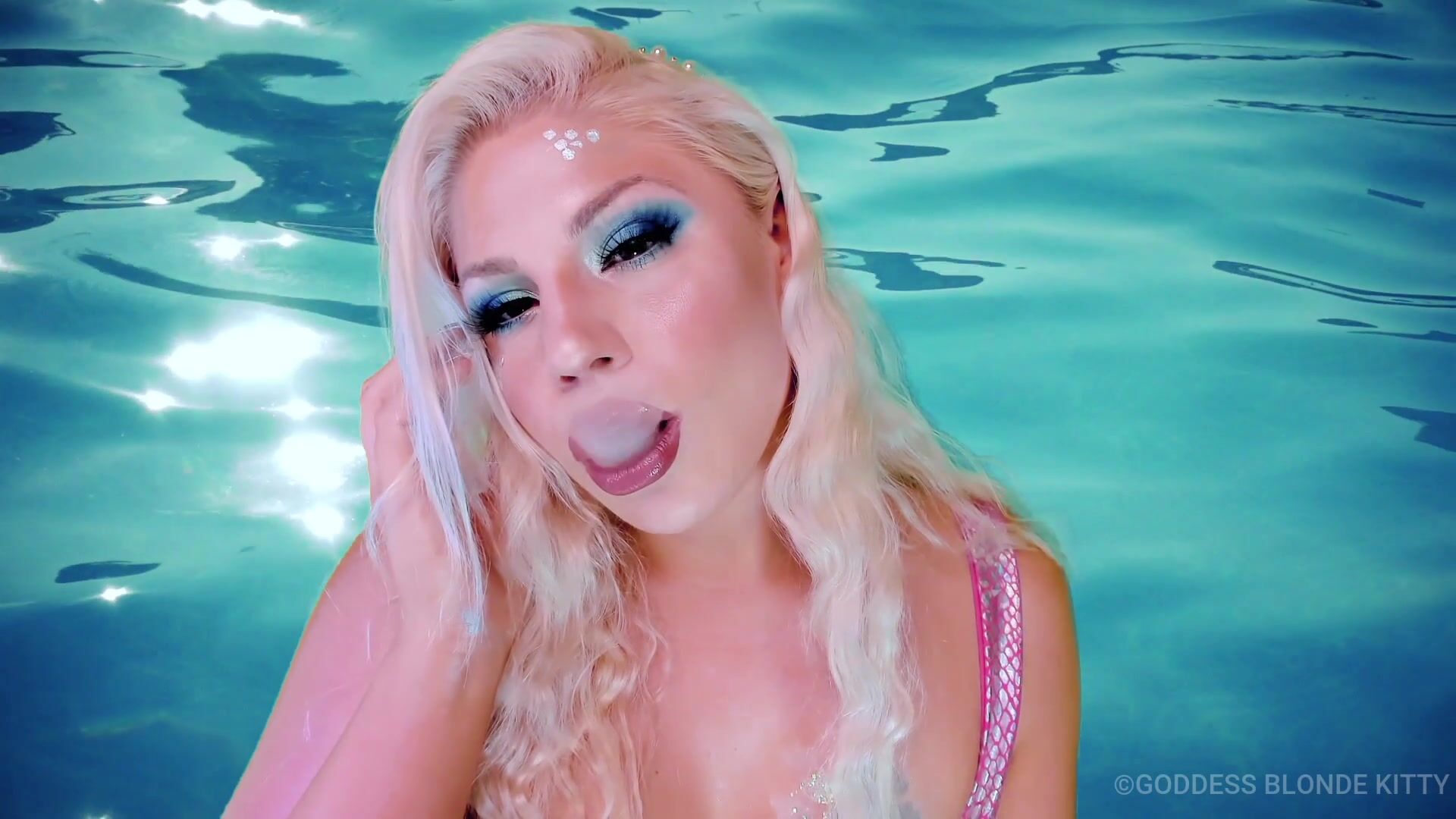 Goddess Blonde Kitty - The Siren's Song