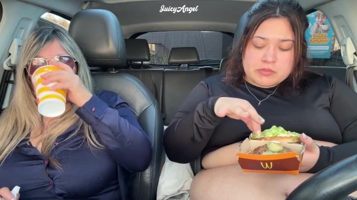 Juicy Angel - Car Stuffing With Mom