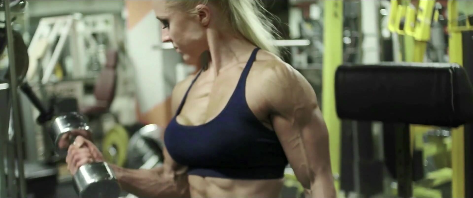 Blond with veiny muscles