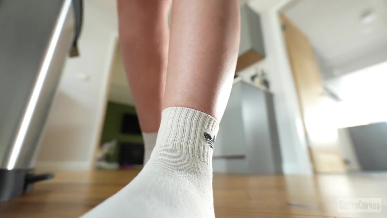 SashaCurves - Giantess Groundhog Day