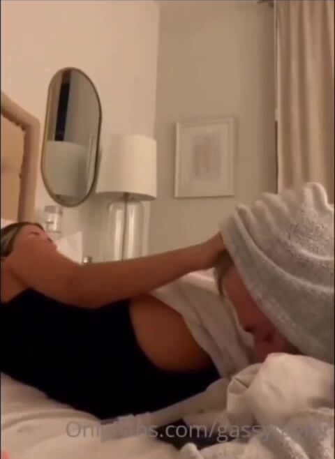 Gassy Taylor Gagging Nostril Farts