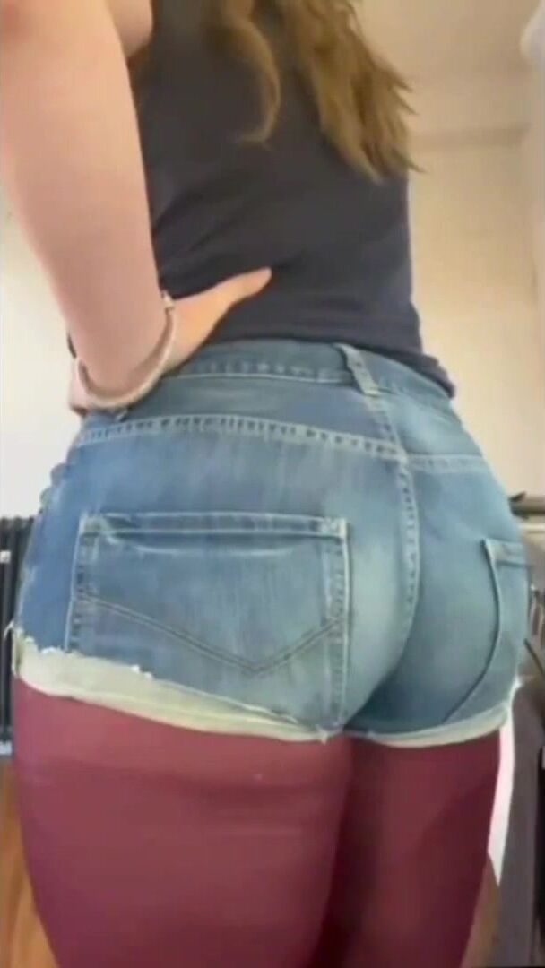 Isa Huge Bubbly Farts