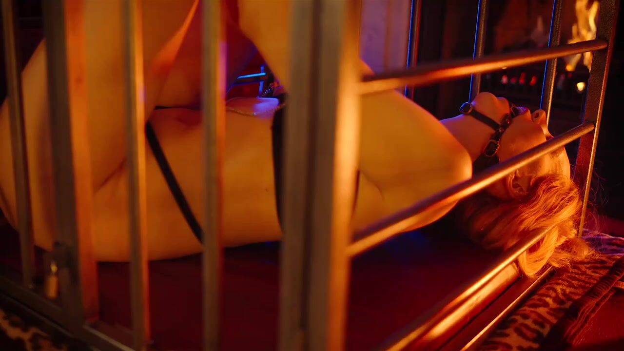 Ariel Anderssen – Caged Orgasm