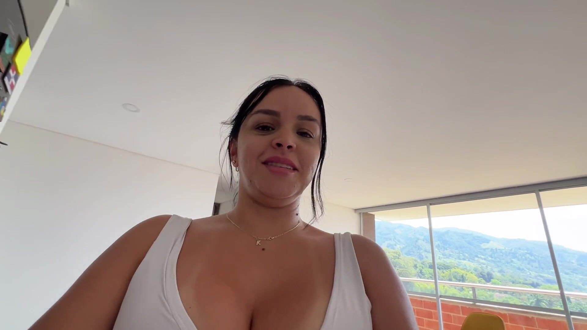 Chantal Owens - Big booty giantess ass worship