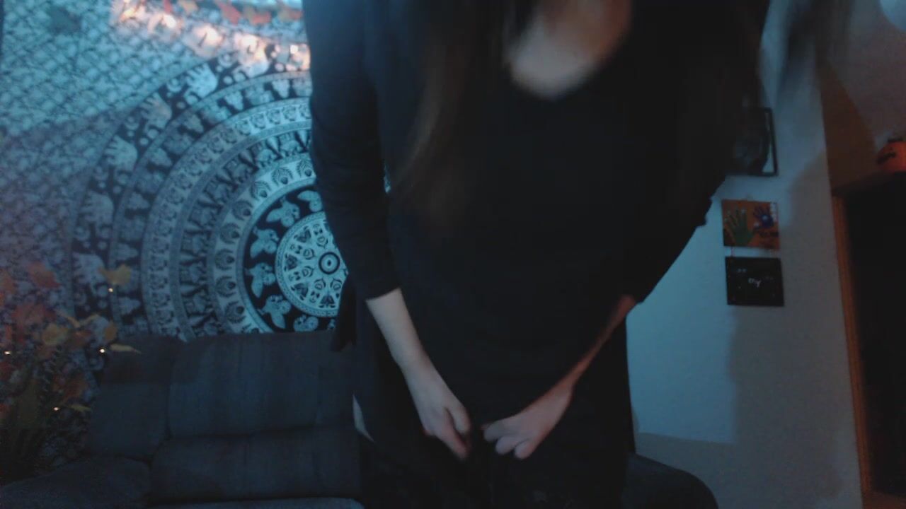 demongoddessj - pointing out the pindick loser