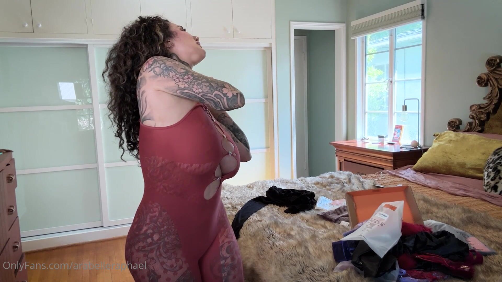 Arabelle Raphael OF Try-on Haul 6