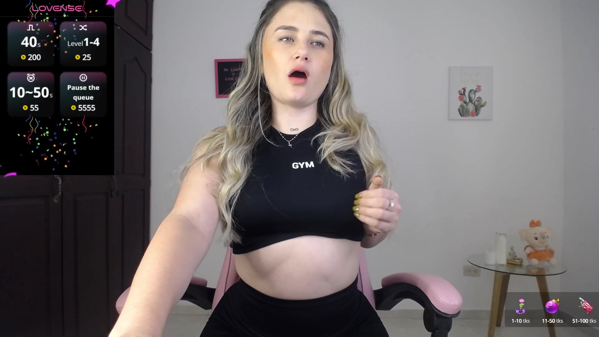 veronika__winslow_ titty flashes