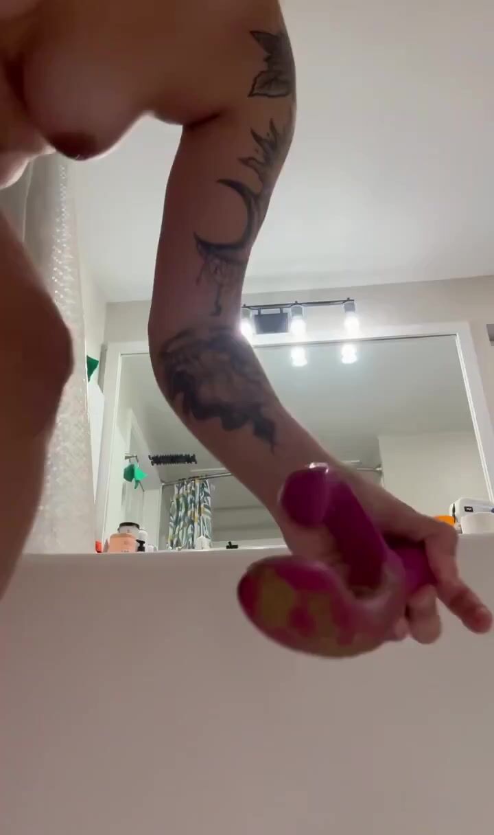 Bbw scat dildo