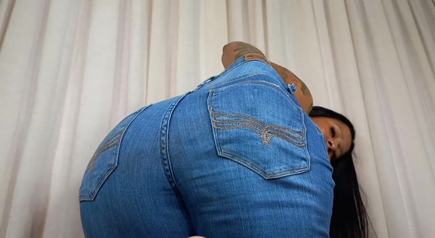 Girlfriend Farting Experience with Anita